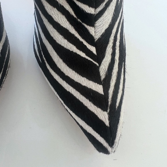 Zebra print Boots - Picture 5 of 6